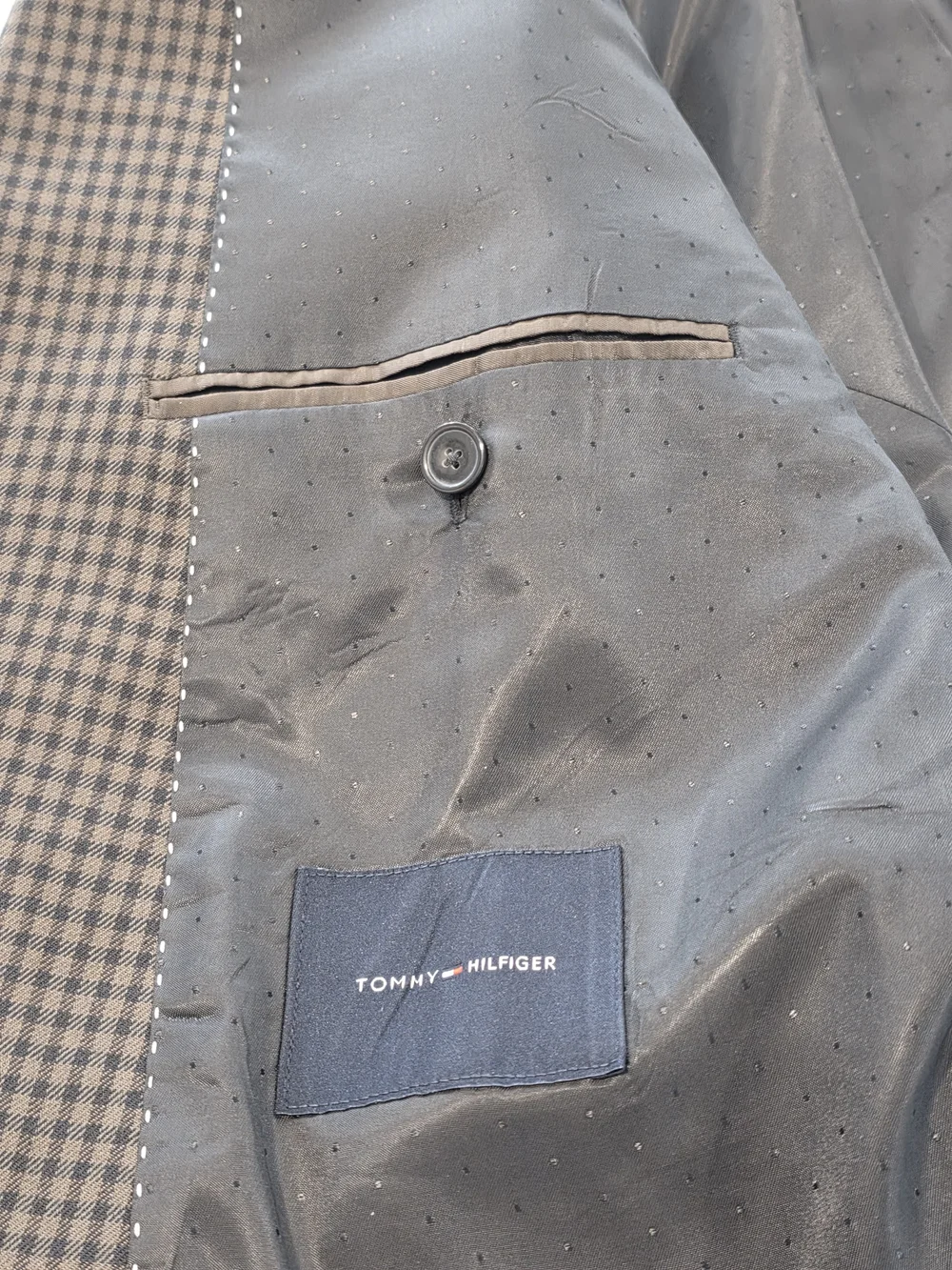 Tommy Hilfiger classic brown